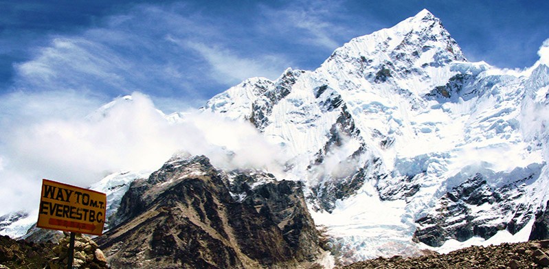 Sign to Everest Base Camp Nepal