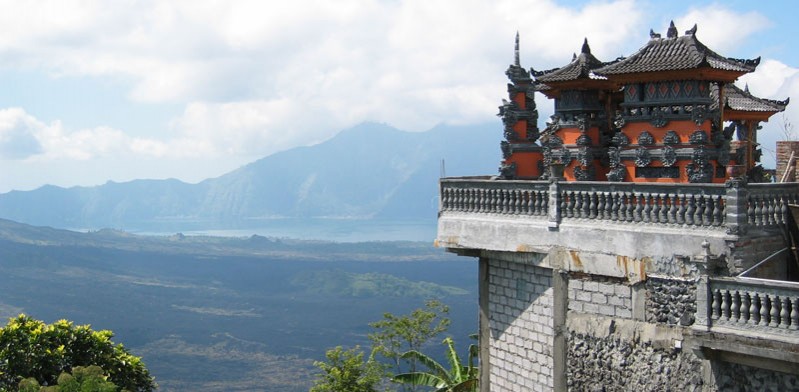 balinese temple overlooking lake batur