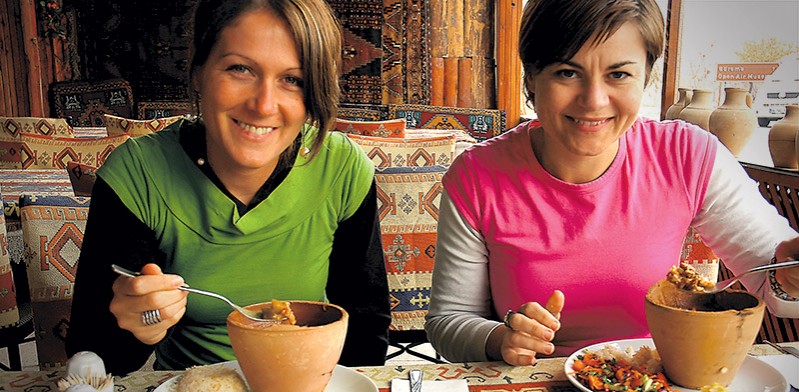 DEC2013_confessions-of-travel-food-snob