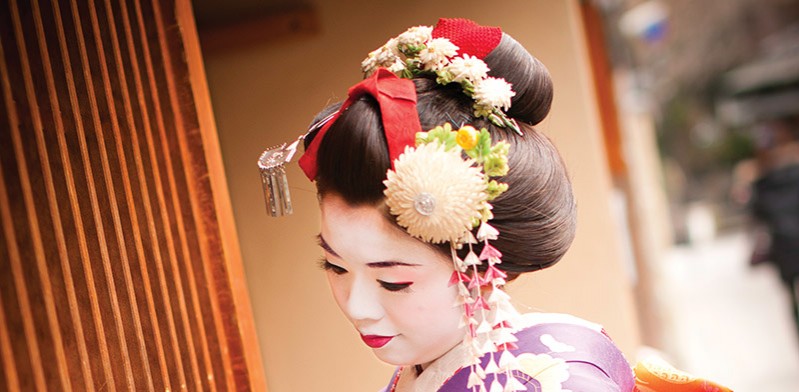Apprentice geisha in Kyoto Japan