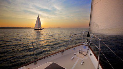5 reasons you should try a sailing adventure