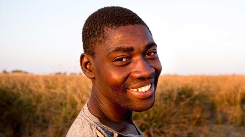 okavango-np-smile-the-common-wanderer