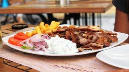 Visiting Greece? Here’s what you need to eat