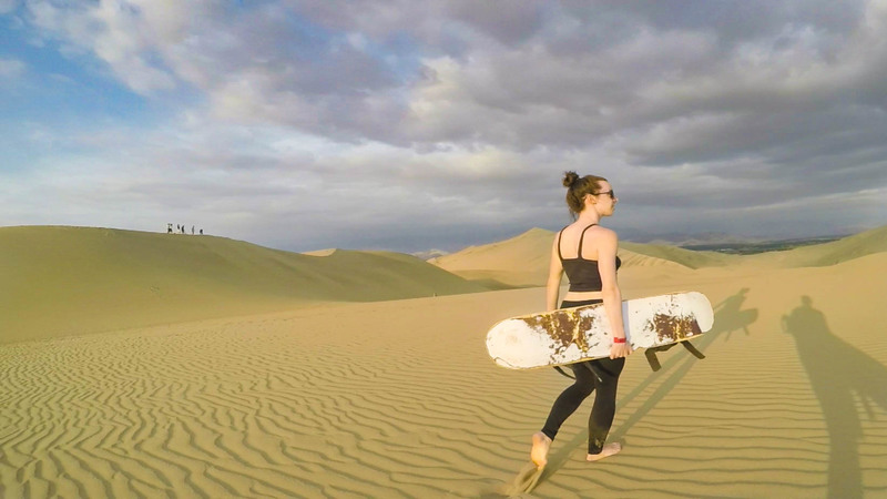 Sandboarding Huacachina Peru