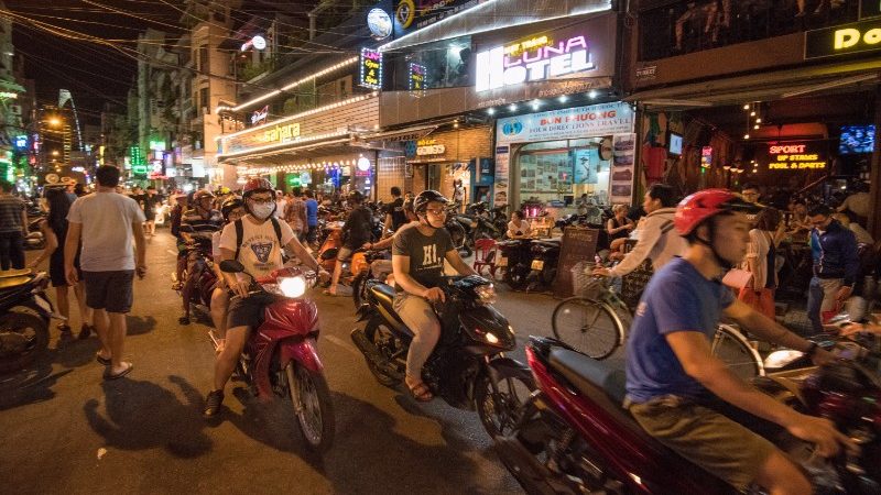 How to cross the road in Vietnam