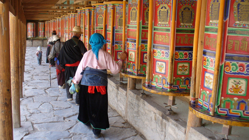 Tibet for Europeans: A Must-Read Travel Guide - Cultural Experiences in Tibet