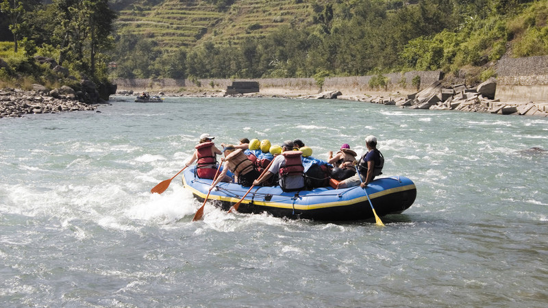 Nepal rafting 