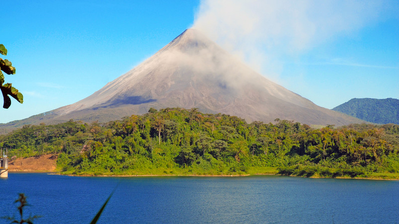 la fortuna, costa rica lake