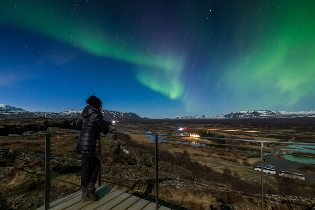 Iceland solo travel Northern lights