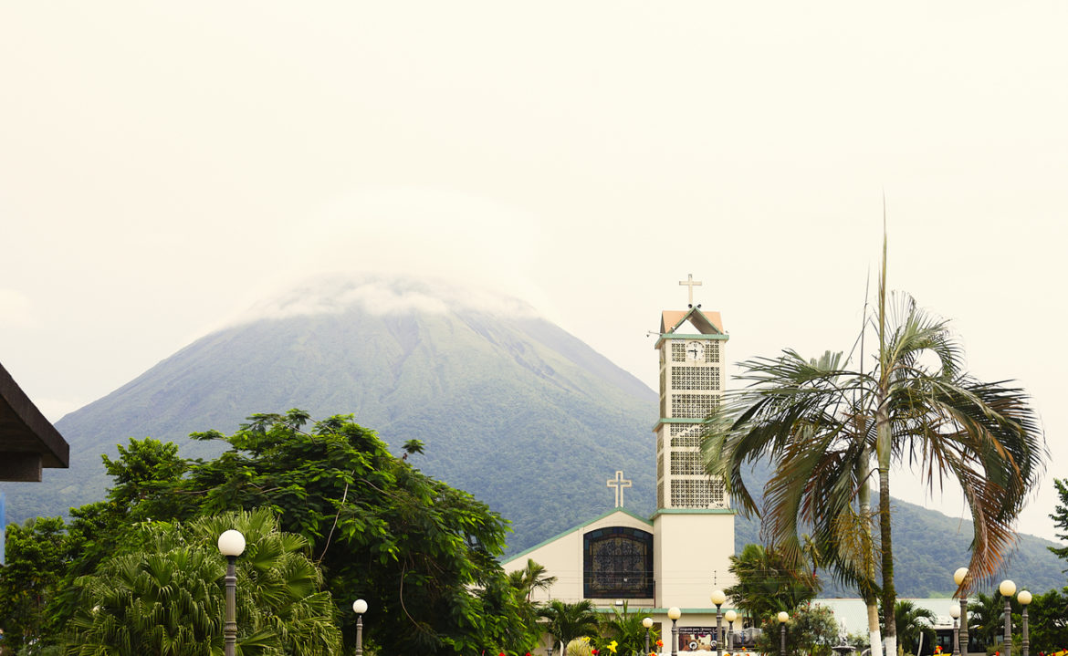 la fortuna, costa rica church