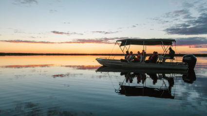 okavango delta canoe safari