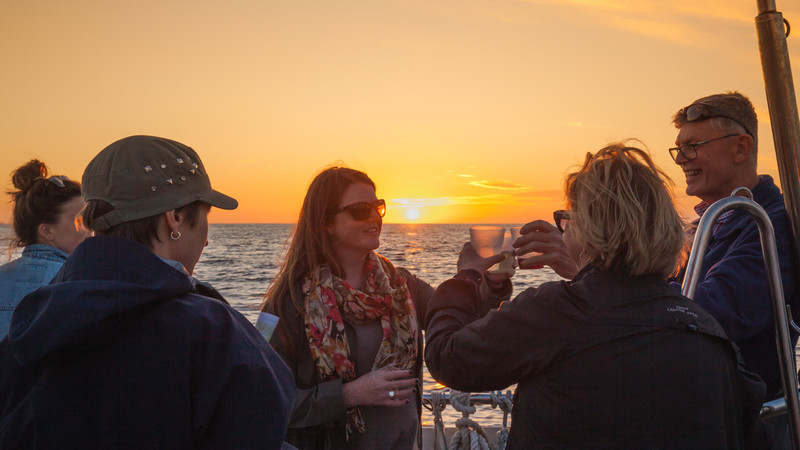 Italy photos sunset boat ride in Cinque Terre