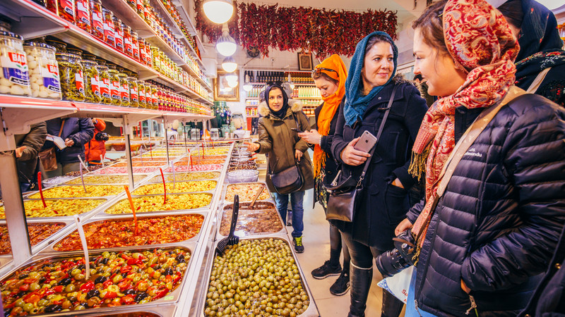 Female travellers in Iran