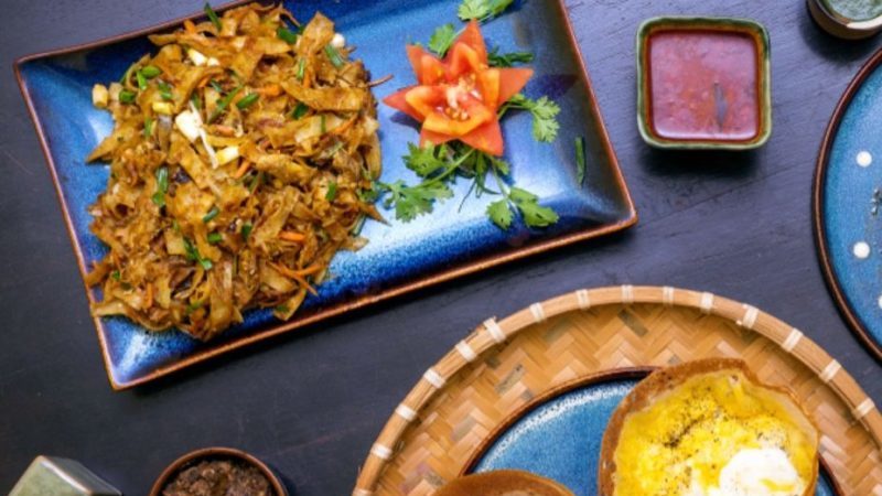 Traditional Sri Lankan kottu roti and hoppers