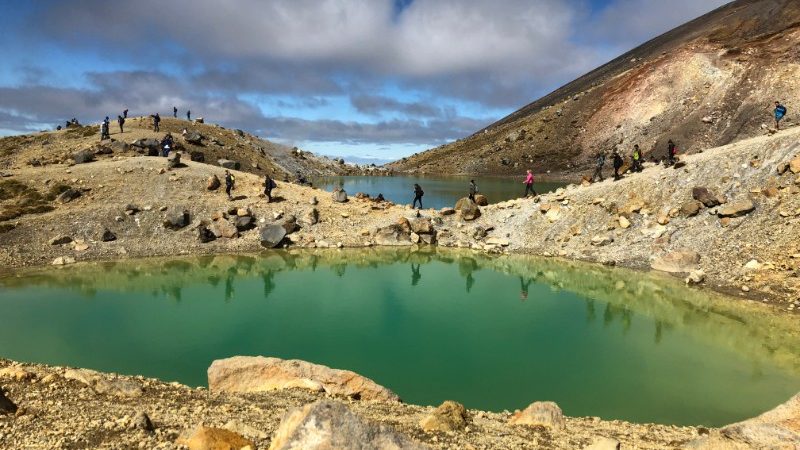 Tongariro alpine hotsell crossing day hike