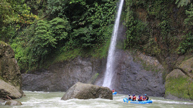 Rafting on the Pacuare River, Costa Rica