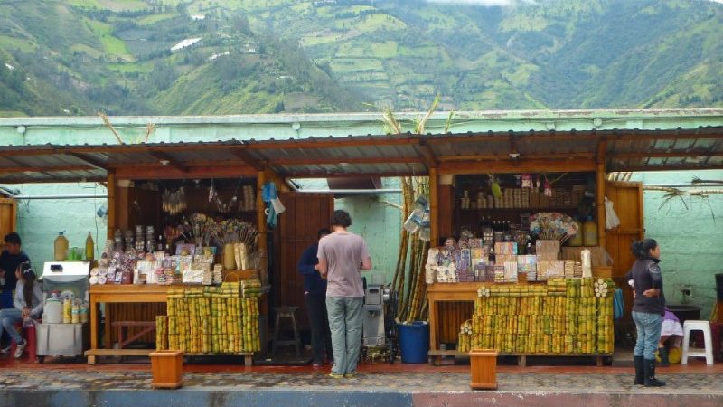A market stall selling sugar cane juice in Banos