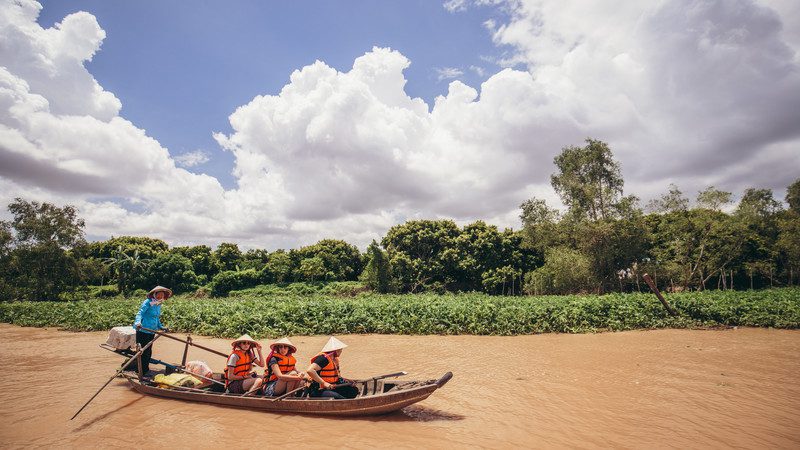 HOW TO CROSS A ROAD IN VIETNAM. Many first-time-visit foreigners