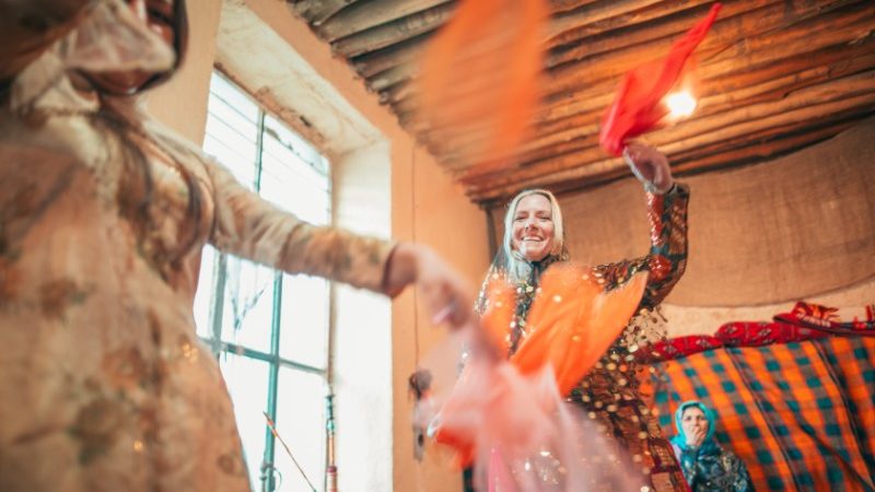 Women dancing in Iran