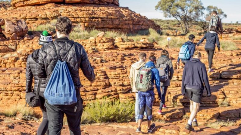 Hikers exploring Kings Canyon