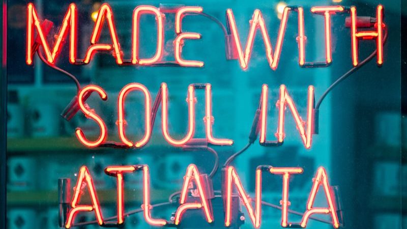 Neon sign saying Made with Soul in Atlanta.