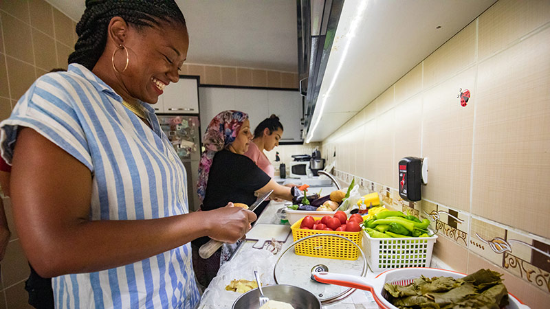 Preparing ingredients in a Turkish cooking class.