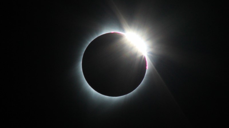 A 'Diamond Ring' forms