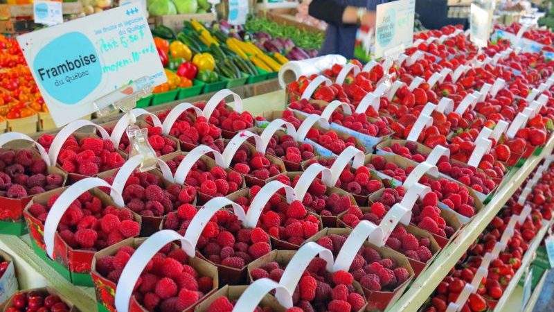 Fresh raspberries at the market