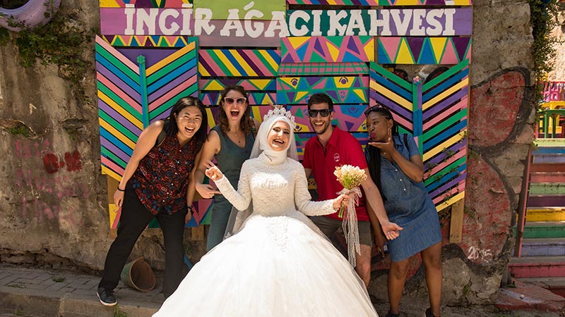 Travellers with a bride in Istanbul, Turkey