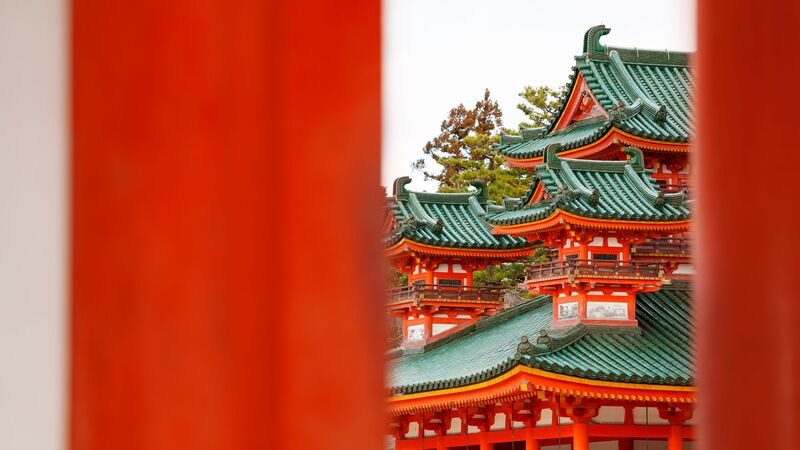 The beautifully intricate architecture of a traditional Japanese temple. 