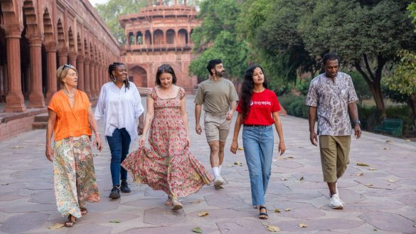 An Intrepid group exploring India together.