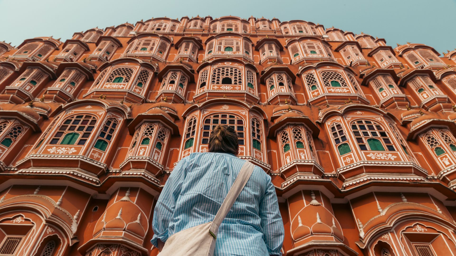 The honeycomb-like architecture of Hawa Mahal, Jaipur.
