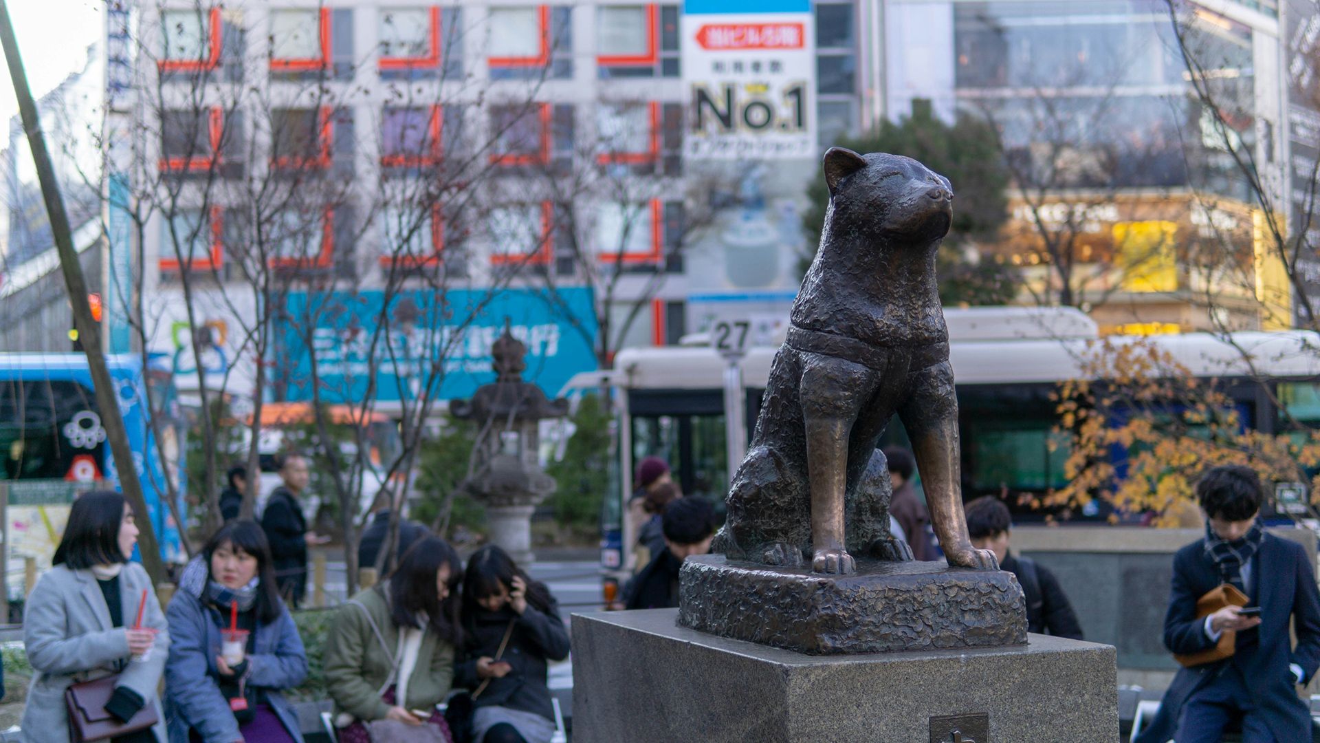 A statue of Hachiko at Tokyo's Shibuya station.