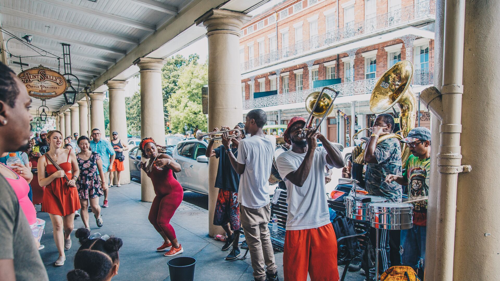 A New Way To Tune Into New Orleans The Birthplace Of Jazz The Good Intrepid Travel USA New Orleans Street Music Band 049 