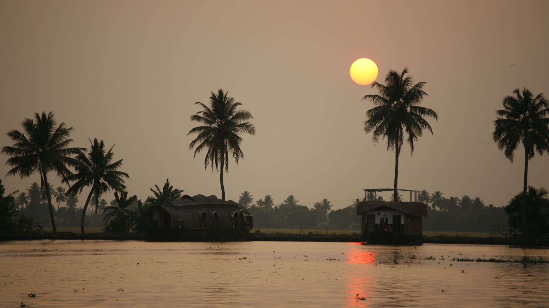 Slow travel on the Keralan backwaters with Intrepid.