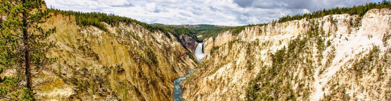 Lower Falls in Yellowstone NP, Wyoming, USA