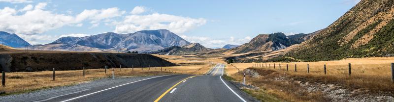 A road on the way to Nelson in New Zealand. 