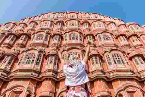 Woman in front of Jaipur 