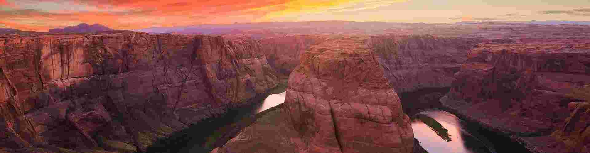 The natural formation of horseshoe bend at sunset in Arizona 