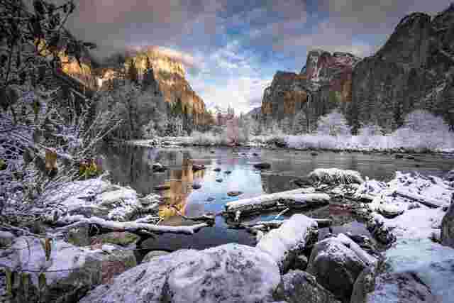 Icy, snowy landscapes in Yosemite National Park