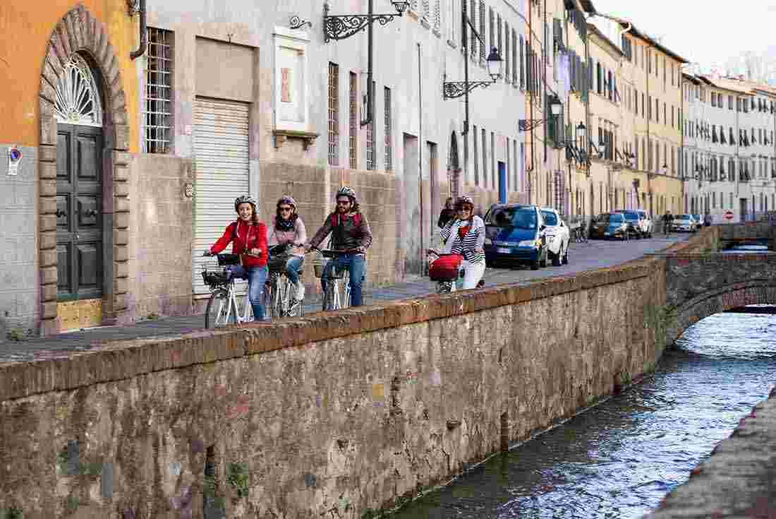Cycle group in Lucca, Italy