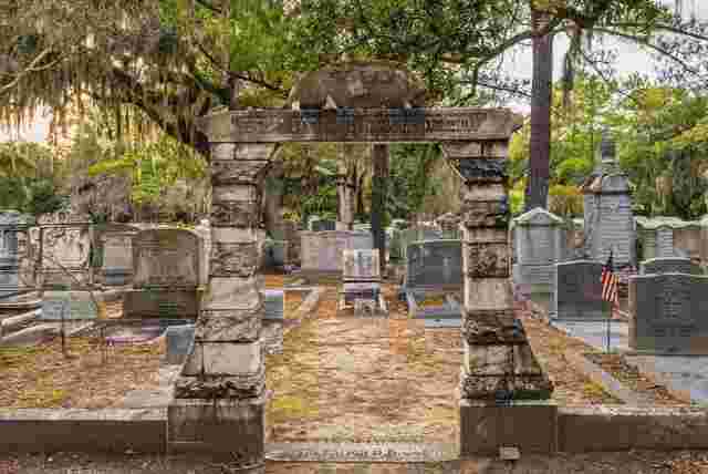 A glimpse inside the eerily historic Bonaventure Cemetery in Savannah