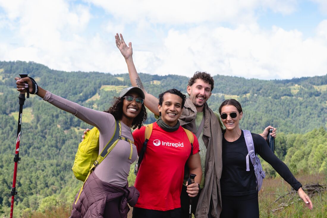 Celebrating a long day's hike finished in La Neveria