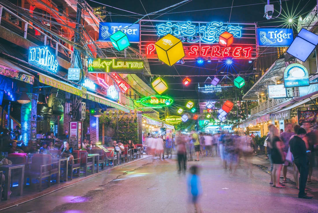 Cambodia_Siem Reap_street night Ryan Bolton