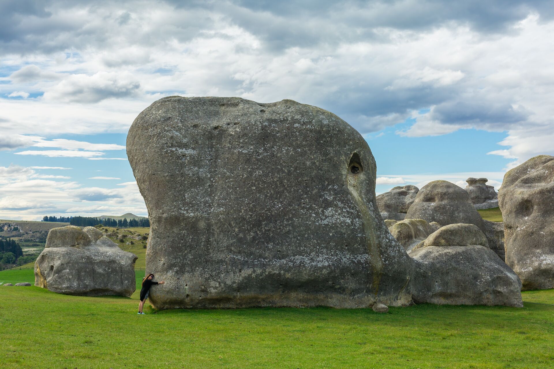 Explore the Elephant Rocks of Otago