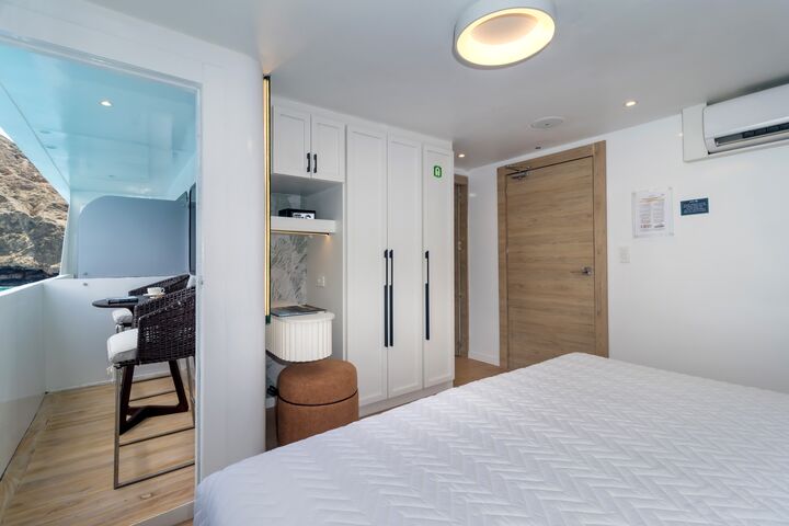 Deluxe Balcony Suite of Grand Queen Beatriz