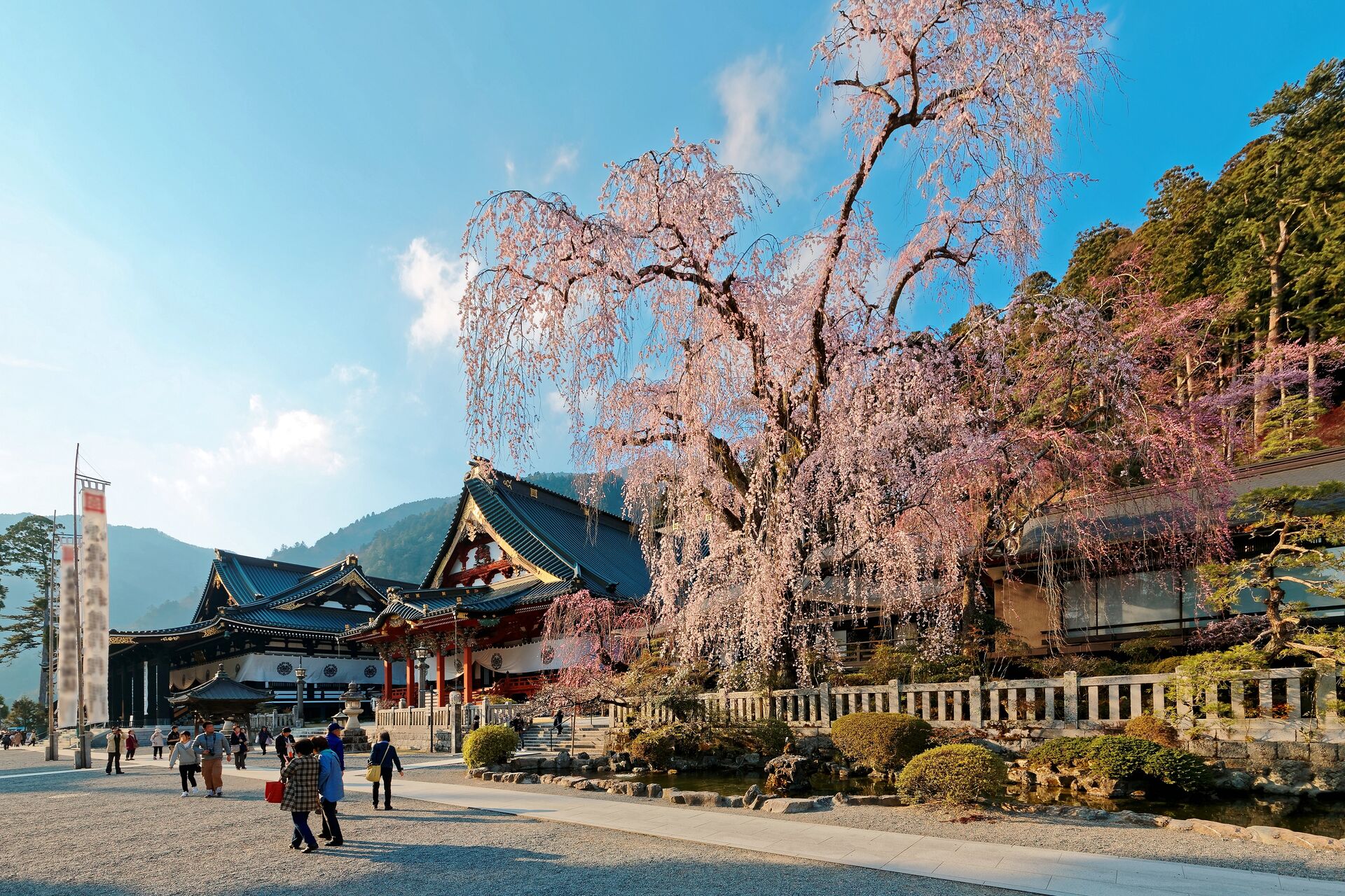 Visit the incredible Kuon-ji Temple on Mount Minobu, head temple for Nichiren Buddhism