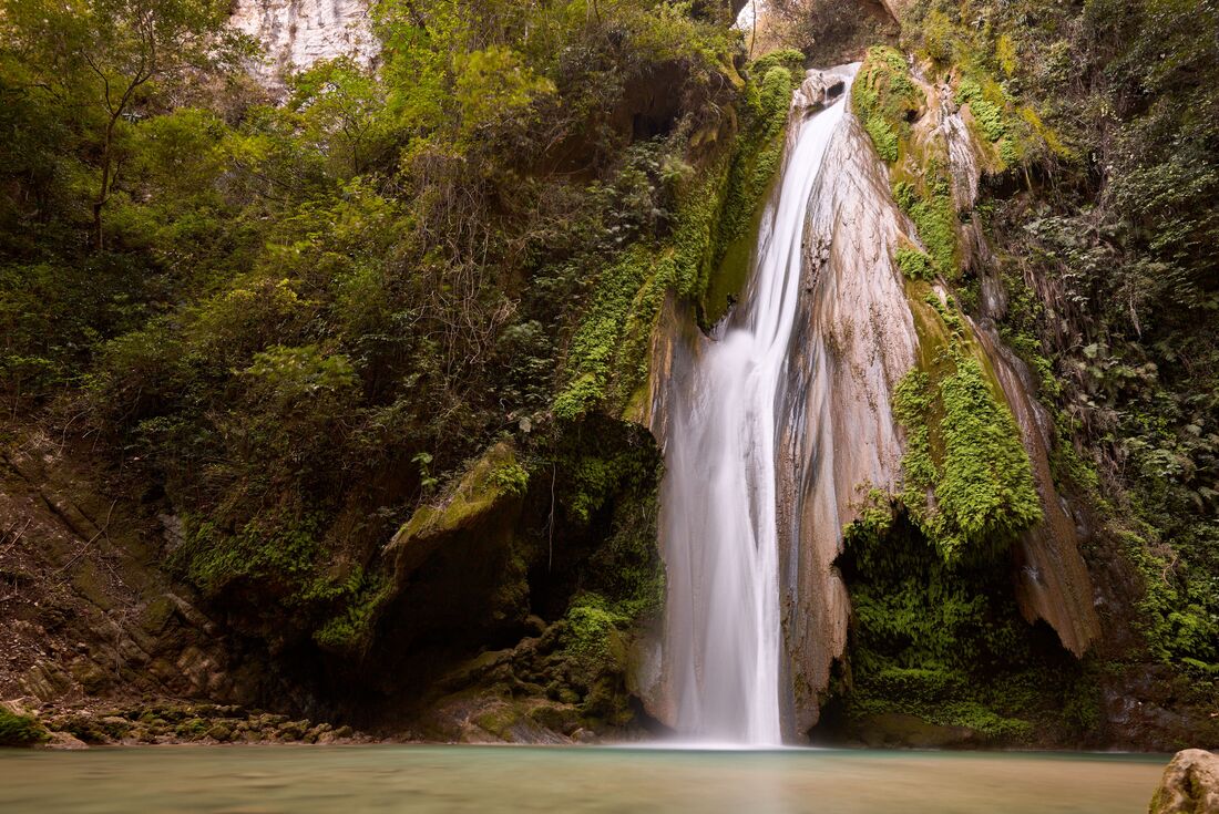 El Chuveje Waterfall, Queretaro, Mexico