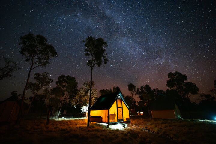 Purnululu safari camp at night